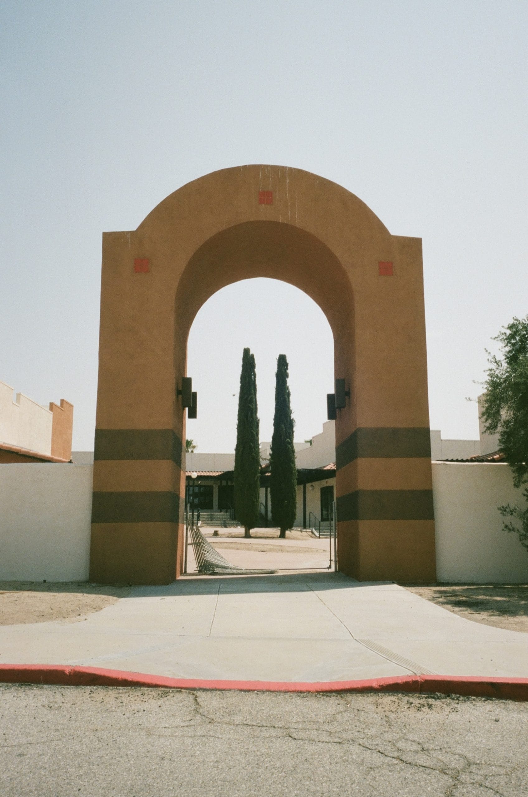 The Abandoned Barstow Outlet Mall